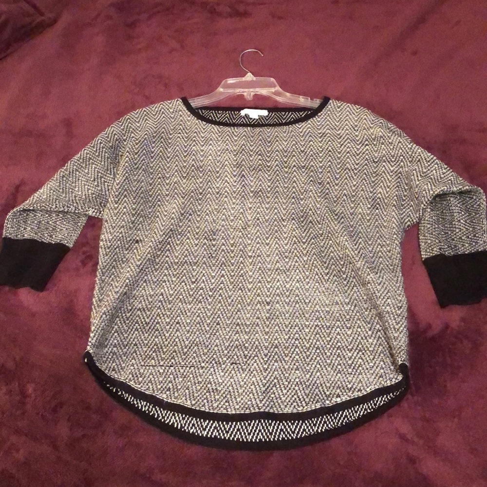 Zigzagged B/W  sweater from New York and company.